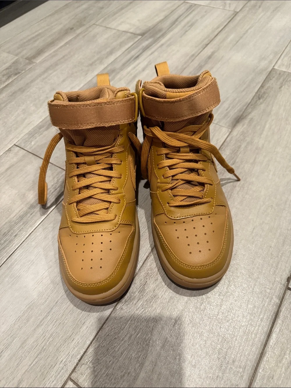 Nike Kids' High-Top Sneakers in Wheat/Tan